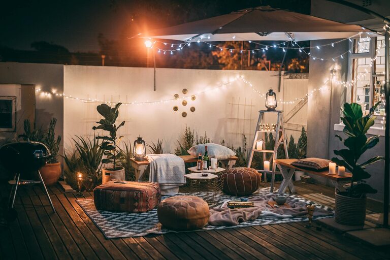 Tips for Creating a Cozy and Inviting Outdoor Living Space at Home
